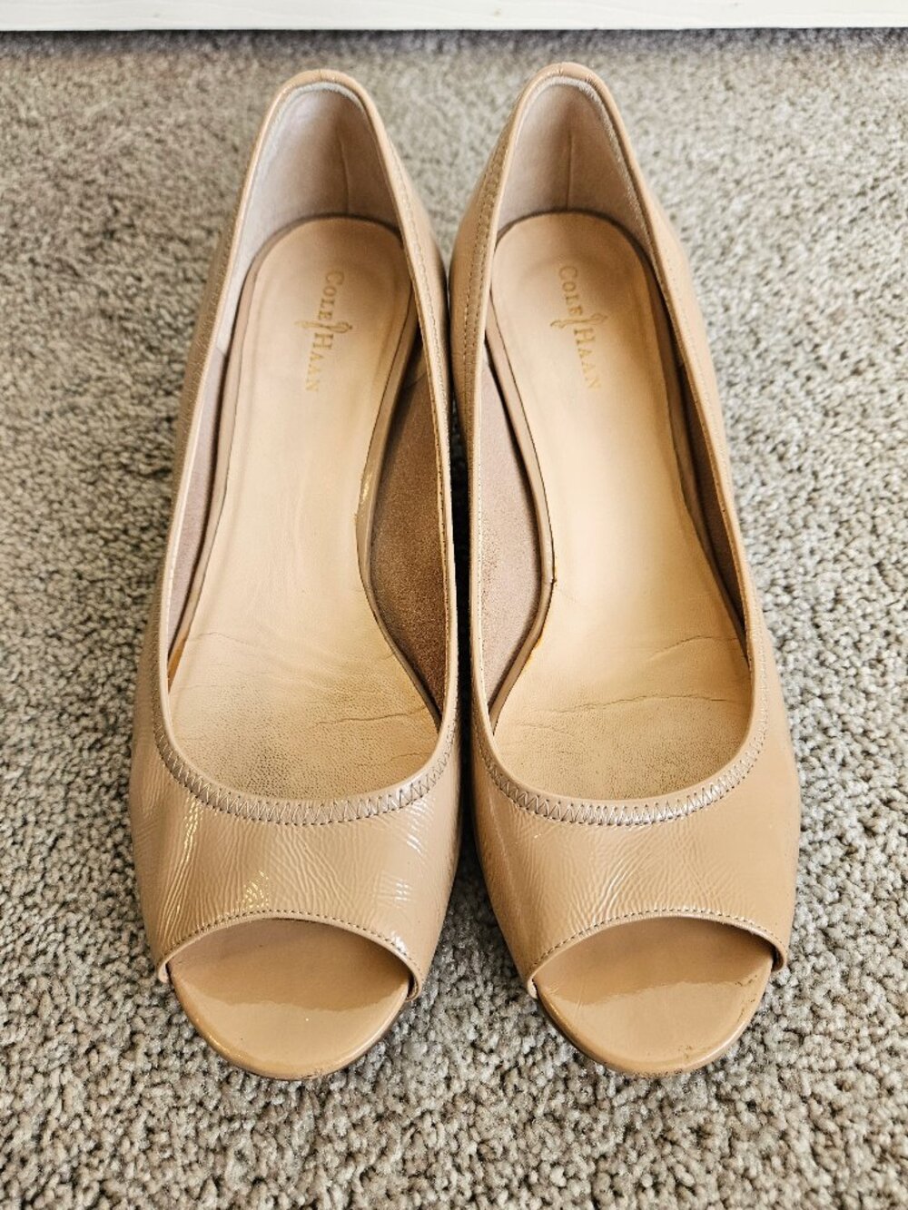 Cole Haan Nike Air Tan Patent Peep Toe Low Wedge Pumps Size 8 - Picture 2 of 9